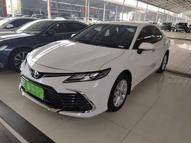 Фотография автомобиля — Toyota Camry