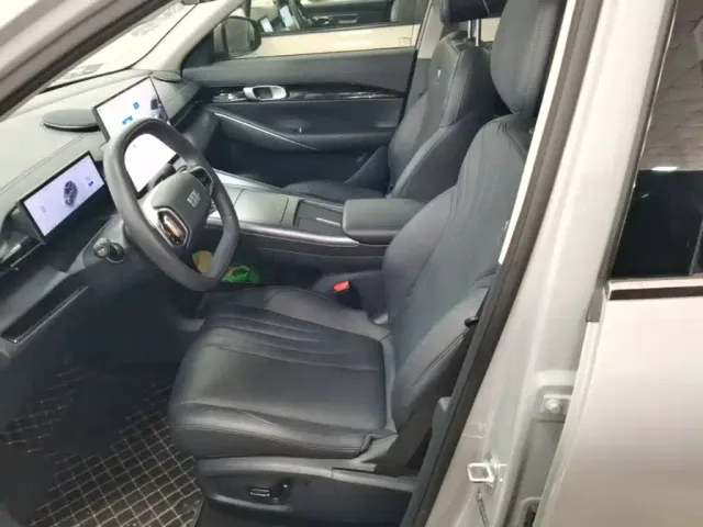 Geely Galaxy E5 — Фото автомобиля 14