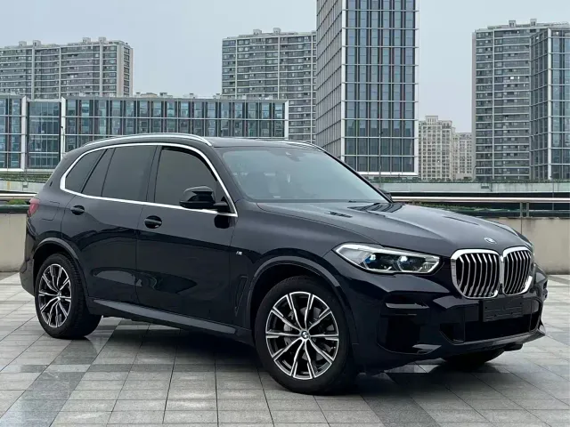 BMW X5 — Фото автомобиля 3