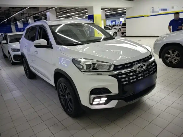 Chery Tiggo 8 — Фото автомобиля 3