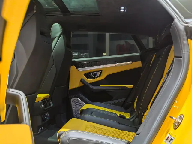 Lamborghini Urus — Фото автомобиля 11