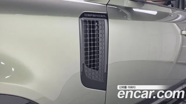 Land Rover Defender L663 — Фото автомобиля 20