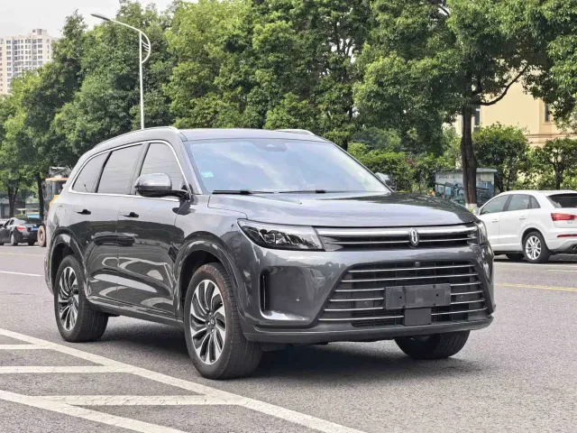 Aito M7 — Фото автомобиля 3