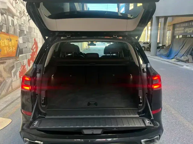 BMW X5 — Фото автомобиля 8