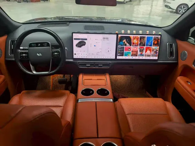 Li Auto L8 — Фото автомобиля 3