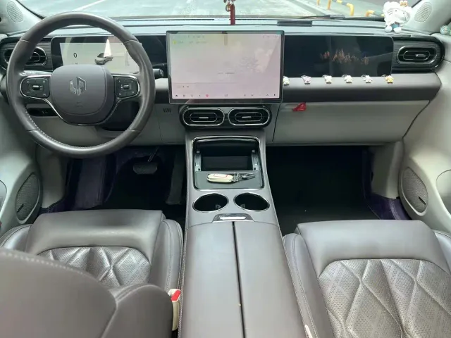 Leapmotor C11 — Фото автомобиля 2