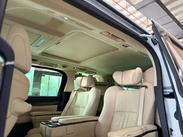 Toyota Vellfire — Фото автомобиля 11