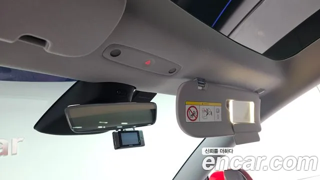 Tesla Model 3 — Фото автомобиля 28