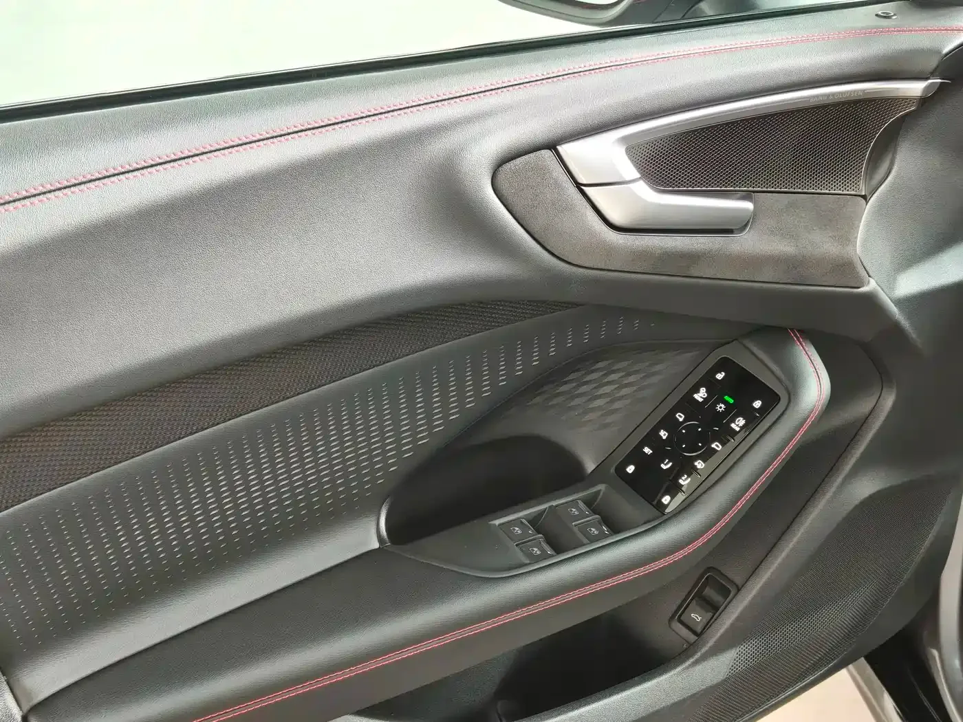 Audi Audi A5L Sportback 2025 2.0T Zhiling quattro — Фото автомобиля 12
