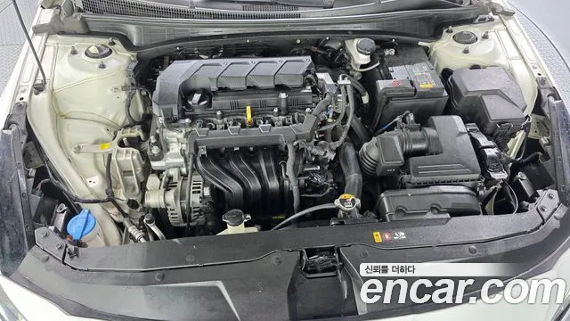 Hyundai Avante CN7 — Фото автомобиля 6
