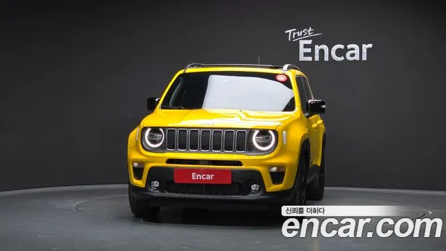 Jeep Renegade — Фото автомобиля 3