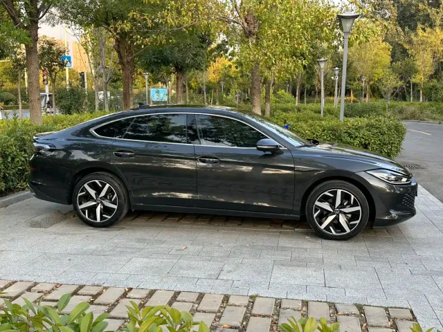 Volkswagen Lamando — Фото автомобиля 7
