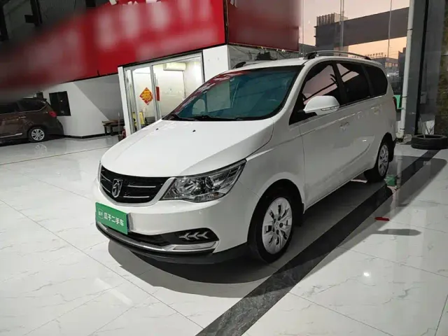Фотография автомобиля — Baojun 730