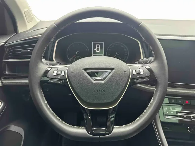 Jetta Jetta VS7 2022 280TSI Automatic Highlight Glory Edition — Фото автомобиля 17