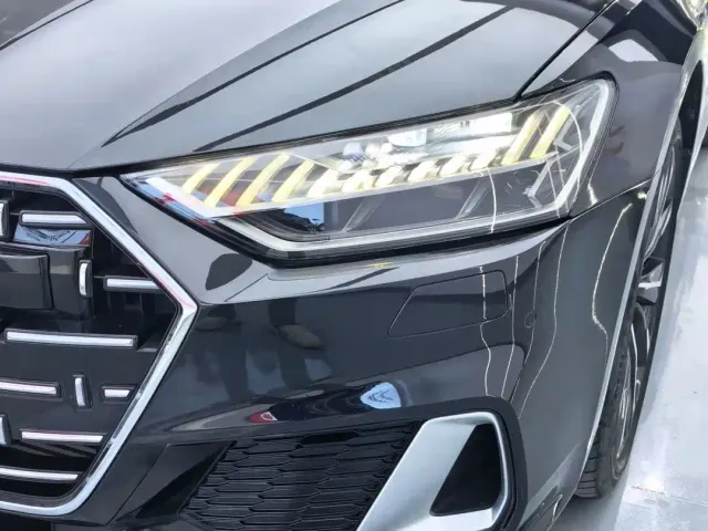 Audi A7L — Фото автомобиля 5