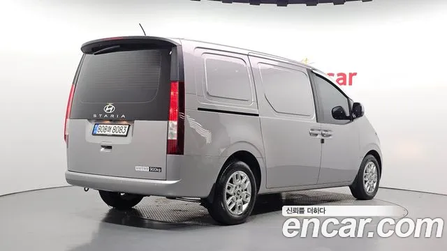 Hyundai Staria — Фото автомобиля 2