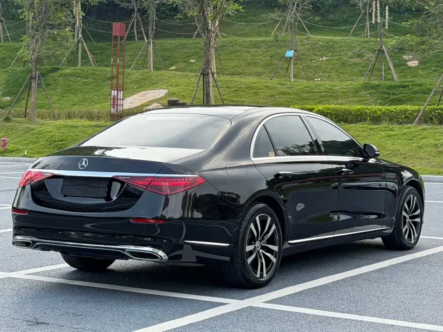 Mercedes-Benz S-Class — Фото автомобиля 11