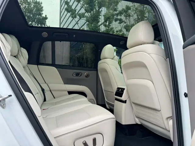 Li Auto i6 — Фото автомобиля 15