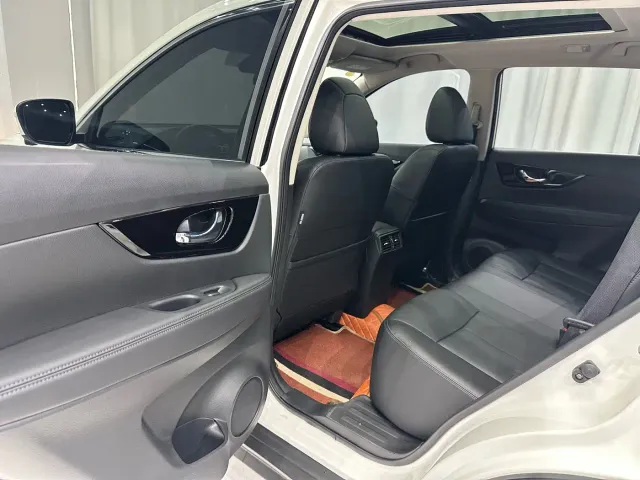 Nissan X-Trail — Фото автомобиля 15