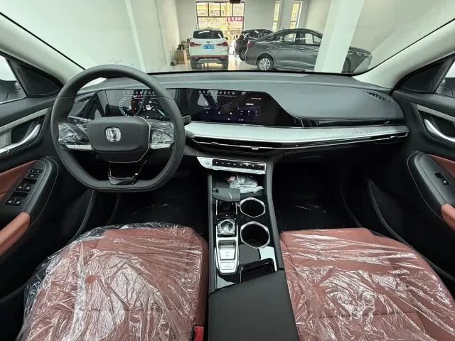 Changan Eado — Фото автомобиля 11