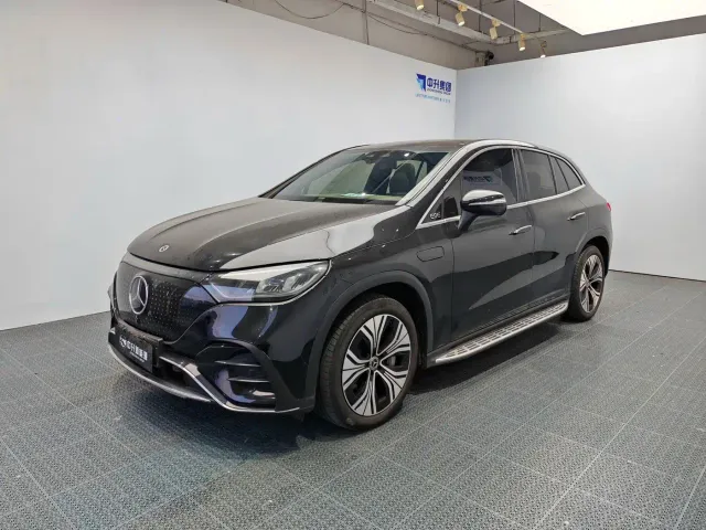 Фотография автомобиля — Mercedes-Benz EQE SUV