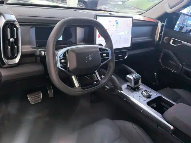 Jetour T2 — Фото автомобиля 12