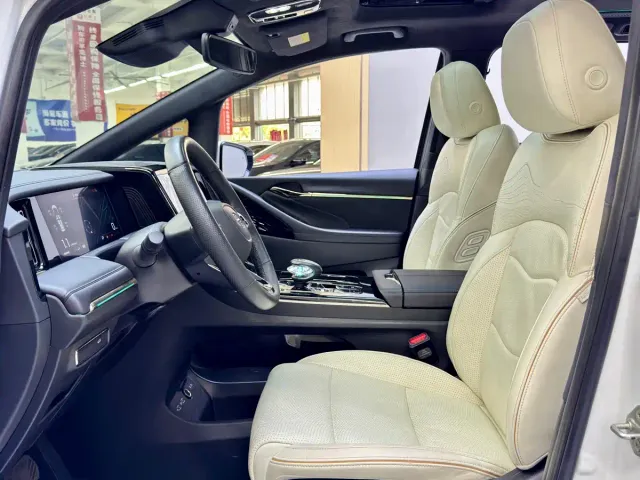 GAC Trumpchi M8 — Фото автомобиля 6