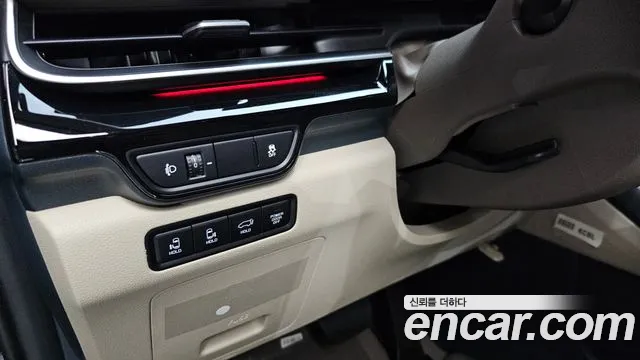 Kia Carnival 4th Gen — Фото автомобиля 21