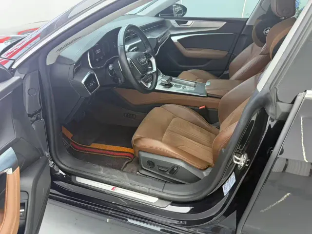 Audi A7L — Фото автомобиля 5