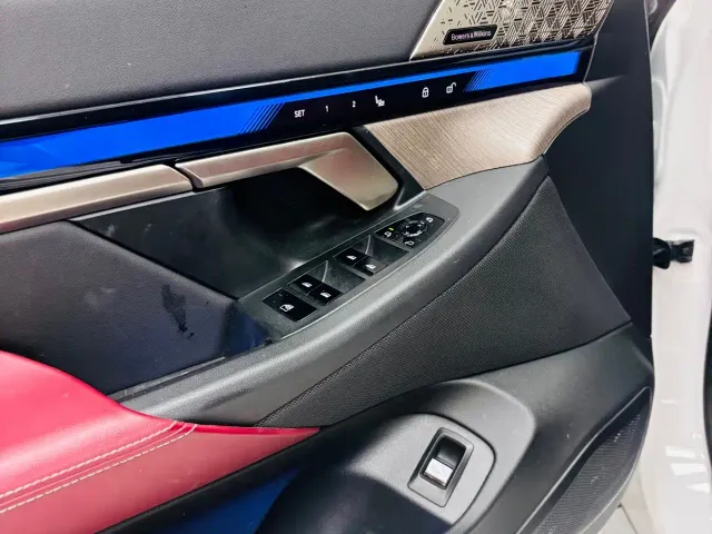 BMW 5 Series — Фото автомобиля 11