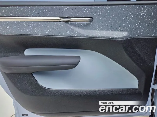 Volvo EX30 — Фото автомобиля 18