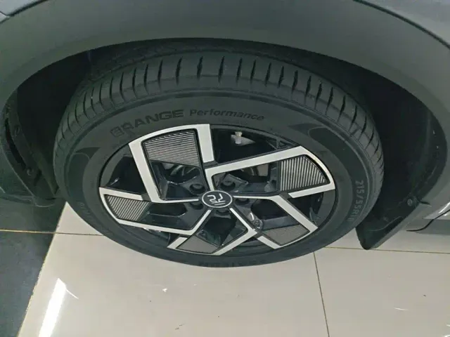 BYD Yuan PLUS — Фото автомобиля 22