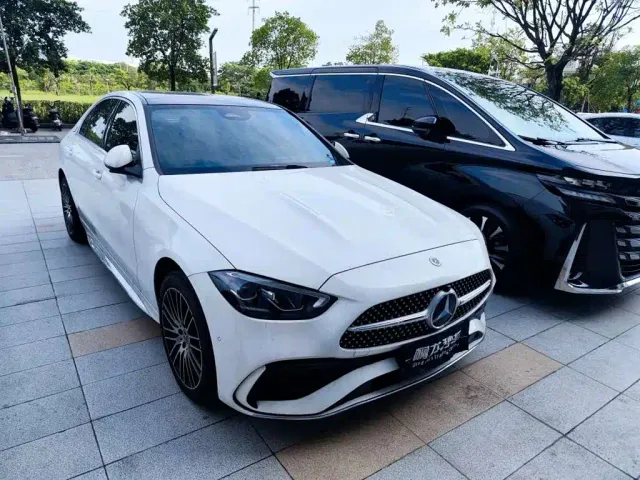 Mercedes-Benz C-Class — Фото автомобиля 3