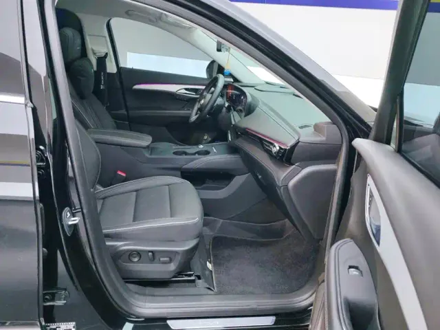Buick Envision Plus — Фото автомобиля 8