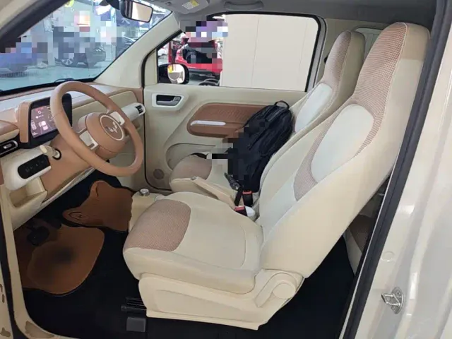 Wuling Hongguang Mini EV — Фото автомобиля 14