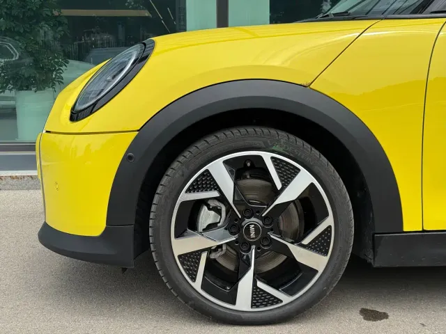 MINI Hatch — Фото автомобиля 21