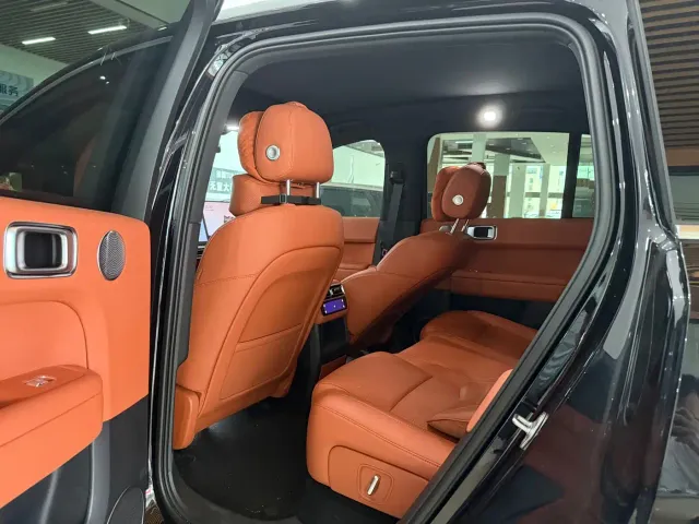Li Auto Li Auto L6 2025 Pro Smart Renewal Edition — Фото автомобиля 5
