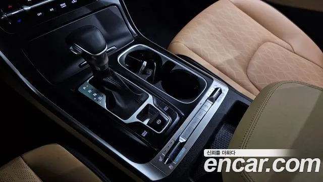 Kia Canival Carnival 4 поколение Дизель 9 мест Prestige — Фото автомобиля 9