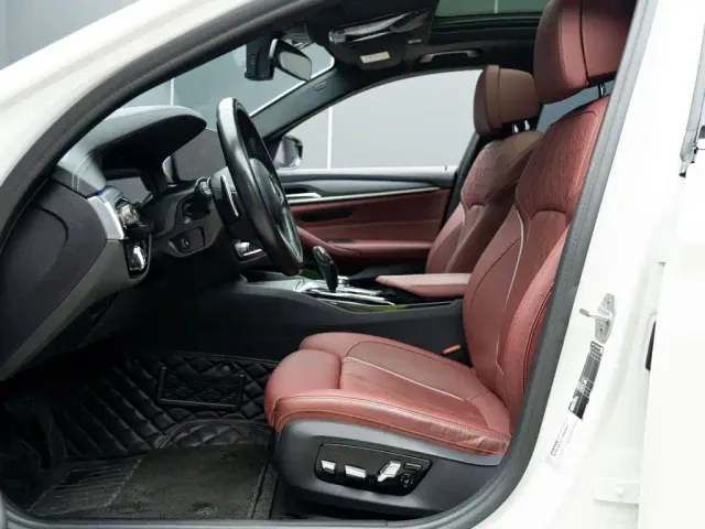 BMW 5 Series — Фото автомобиля 10
