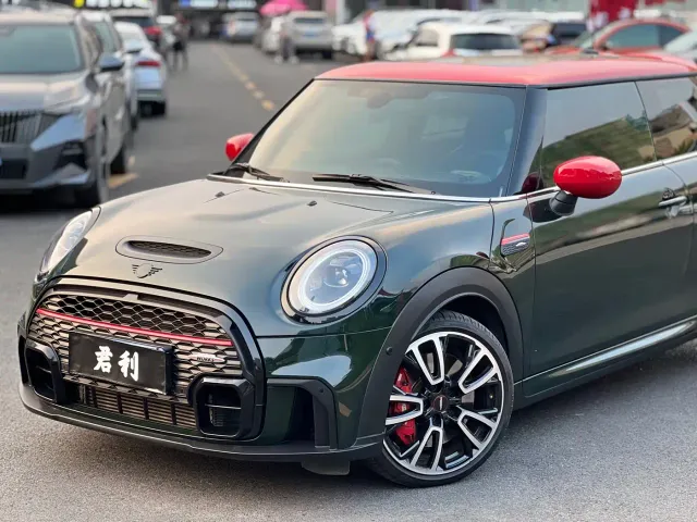 MINI John Cooper Works — Фото автомобиля 3