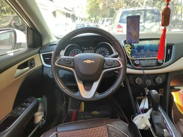 Chevrolet Monza — Фото автомобиля 6