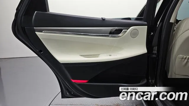 Hyundai Grandeur Grandeur (New) Hybrid — Фото автомобиля 14
