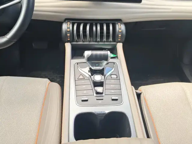 BYD Yuan PLUS — Фото автомобиля 16