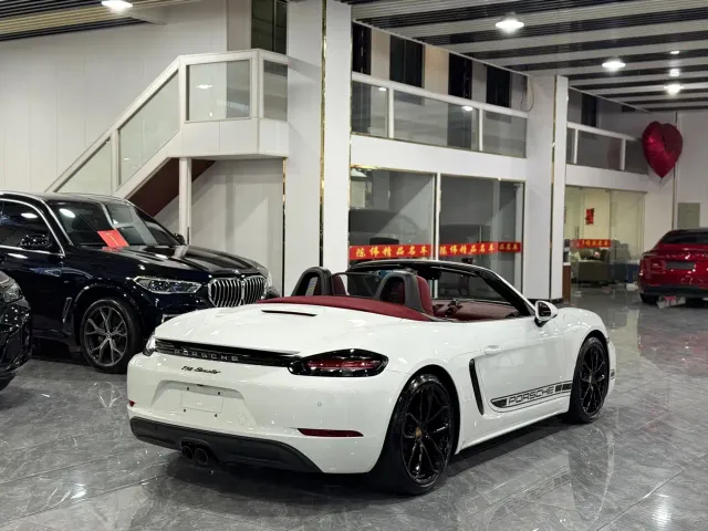 Porsche 718 — Фото автомобиля 15