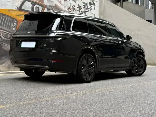 Li Auto Li Xiang L9 2024 Model Ultra — Фото автомобиля 2