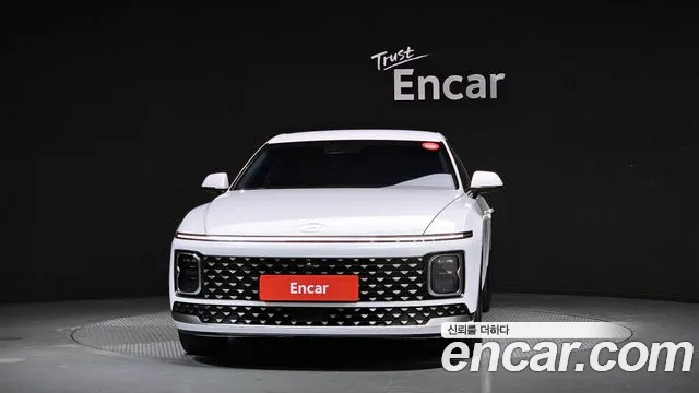Hyundai Grandeur Grandeur (GN7) 2.5 Бензин 2WD — Фото автомобиля 3