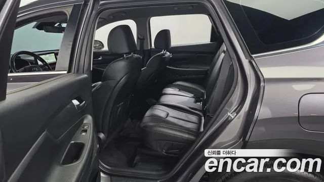 Hyundai Santa Fe Santa Fe (New) — Фото автомобиля 17