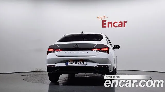 Hyundai AVANTE Avante (CN7) — Фото автомобиля 4