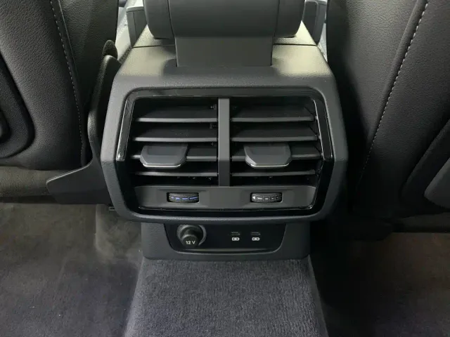 Audi Q3 — Фото автомобиля 13