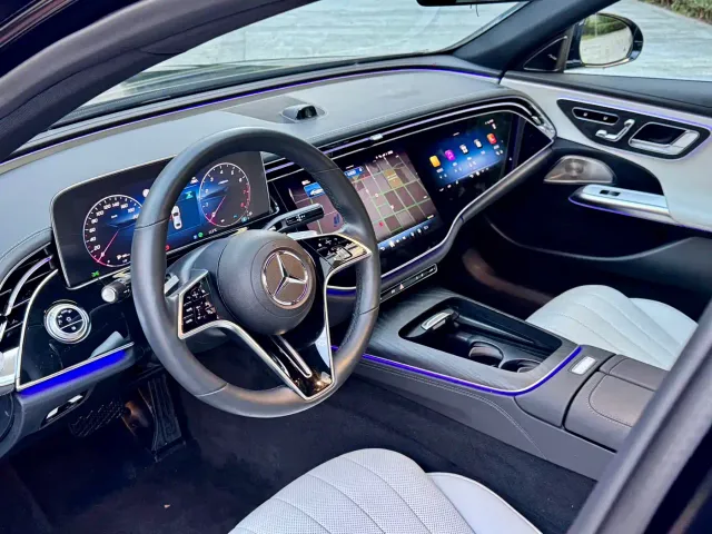 Mercedes-Benz E-Class — Фото автомобиля 4